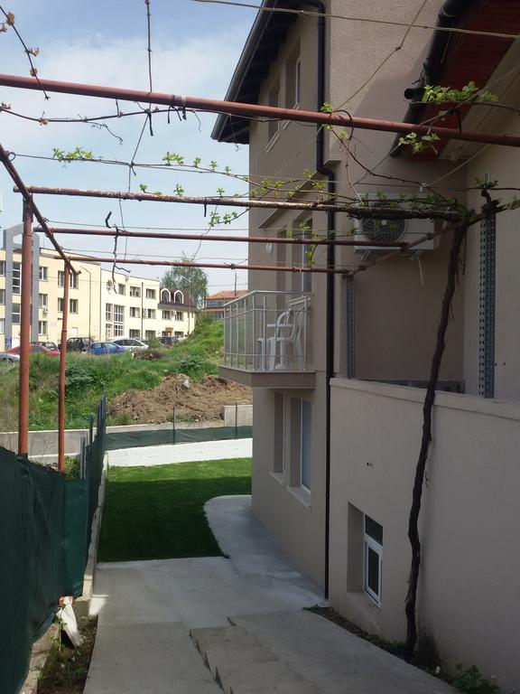 Guest House Tedi Saparewa Banja Exterior foto